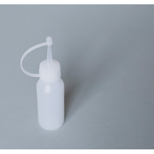 PVA Squeeze Bottle:100ml - Glue - The Craft Kit